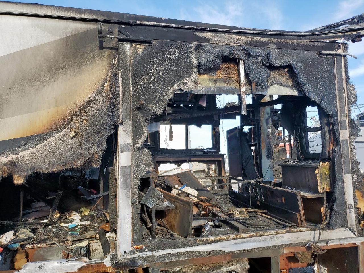 2006 Tiffen 2006 Workhorse Custom Chassis Motorhome Chassis W2