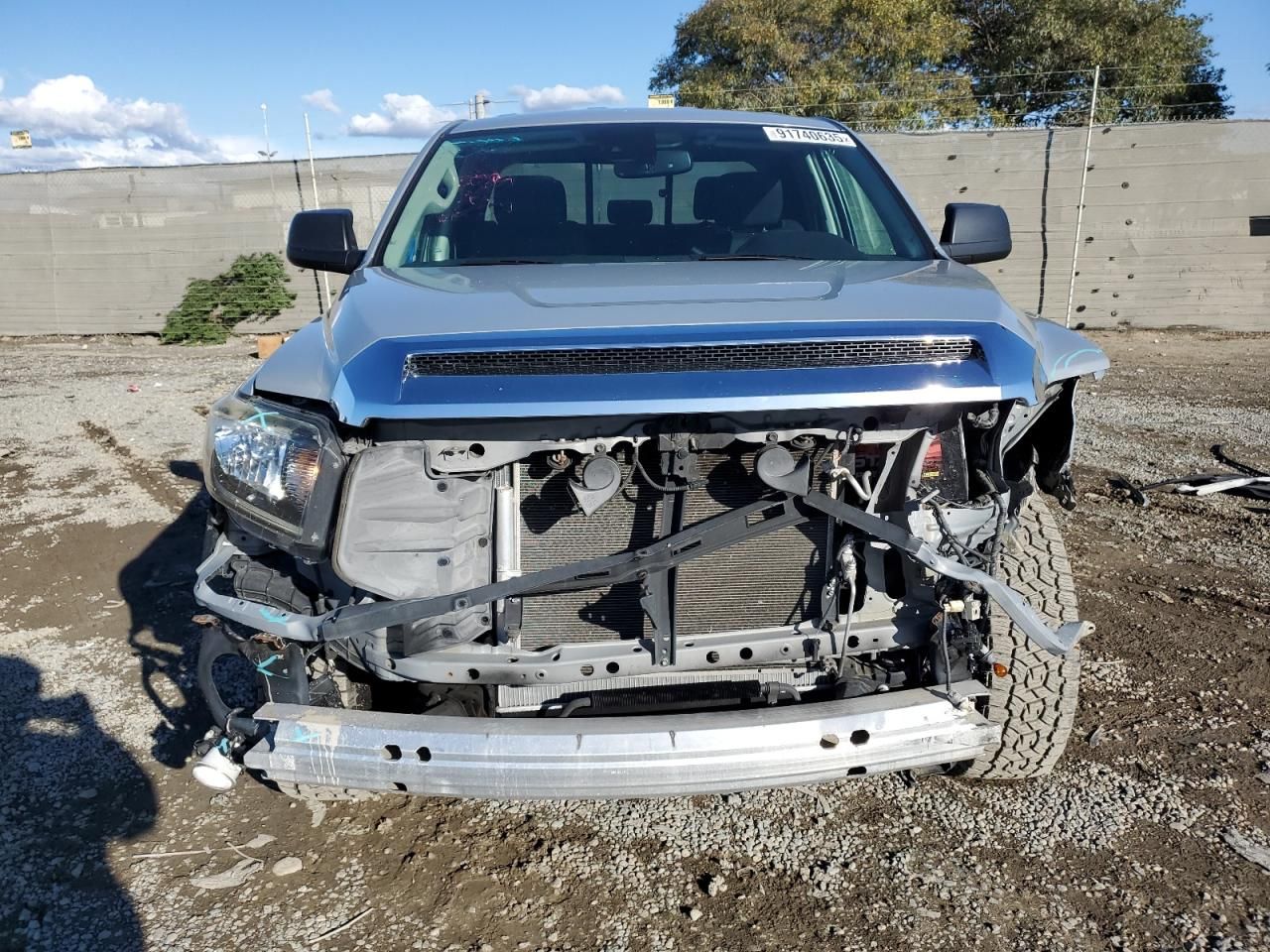 2020 Toyota Tundra Double cab sr