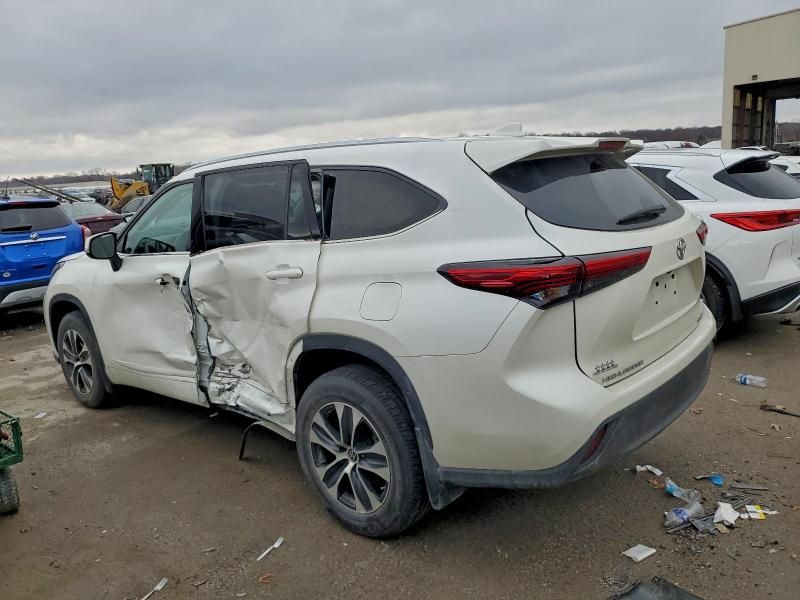 2021 Toyota Highlander xle