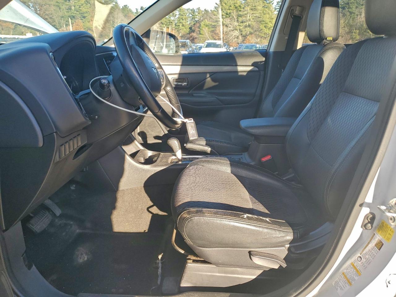 2015 Mitsubishi Outlander se