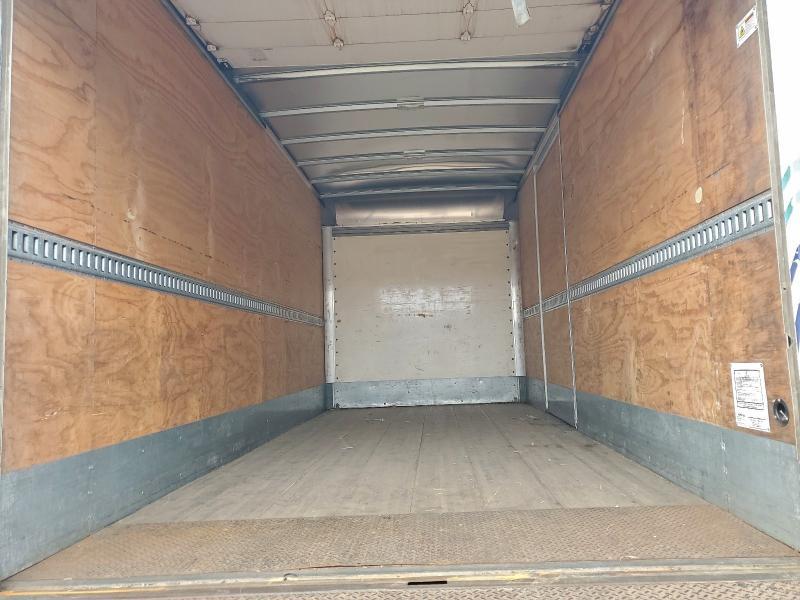 2020 Hino Xjc720 box Truck