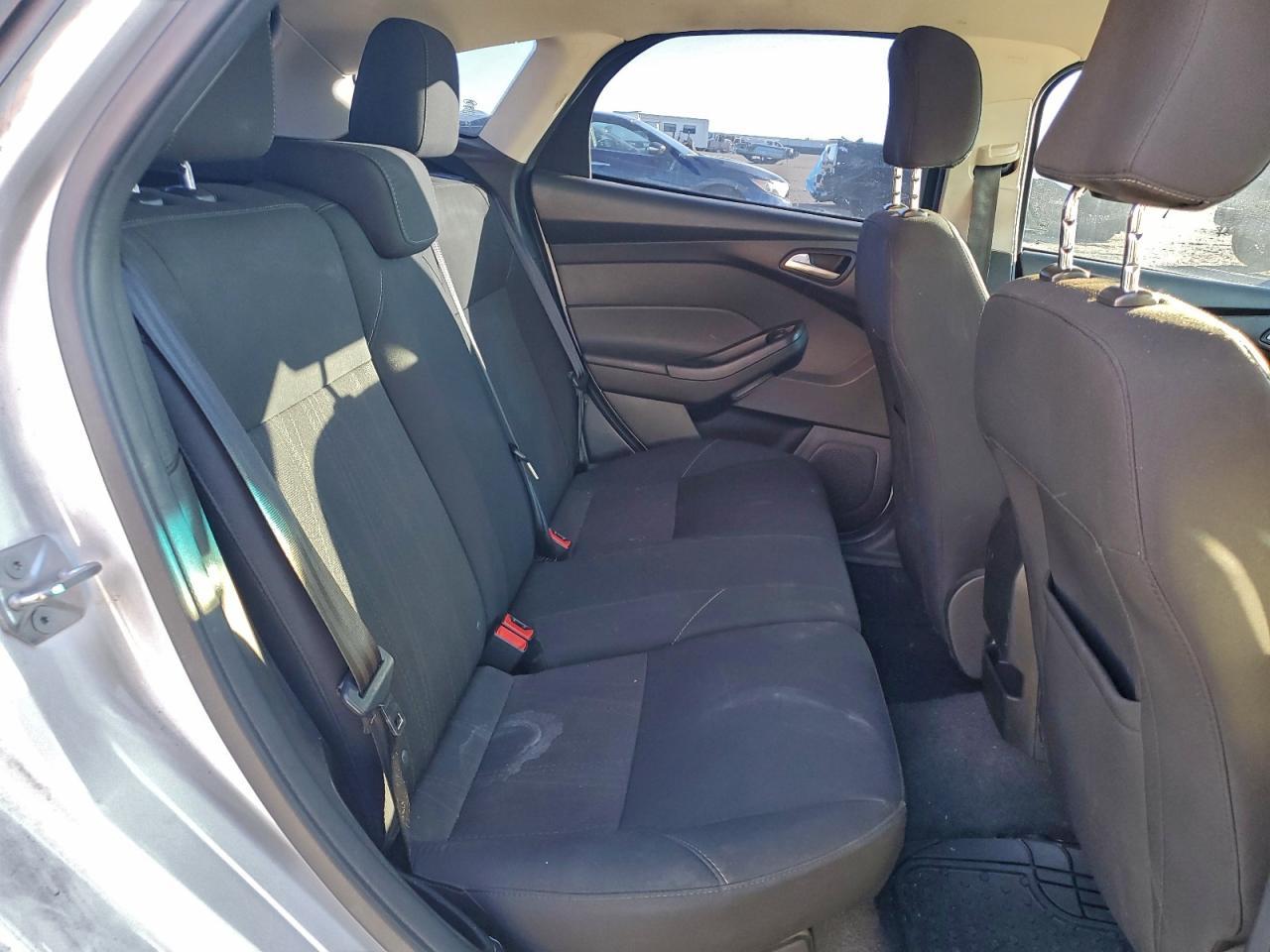 2016 Ford Focus se
