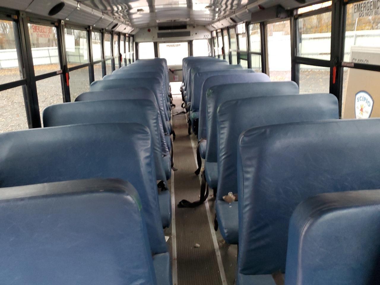 2014 Freigliner 2014 Freightliner B2 School Bus