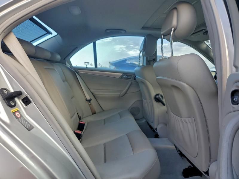 2005 Mercedes-Benz C 320