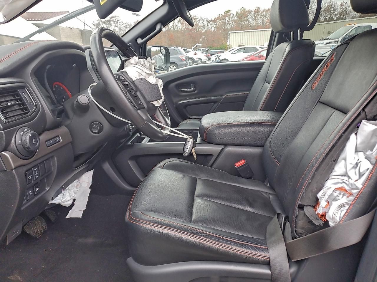 2021 Nissan Titan sv