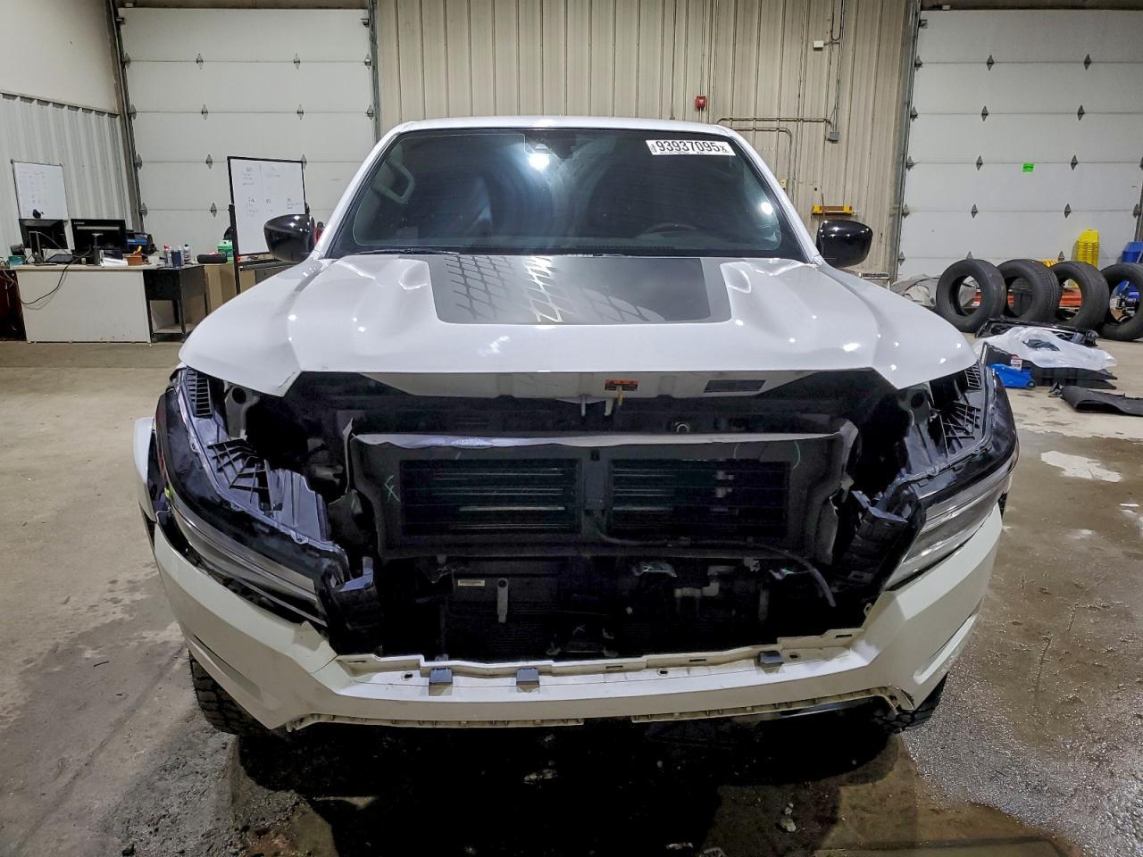 2023 Nissan Frontier s