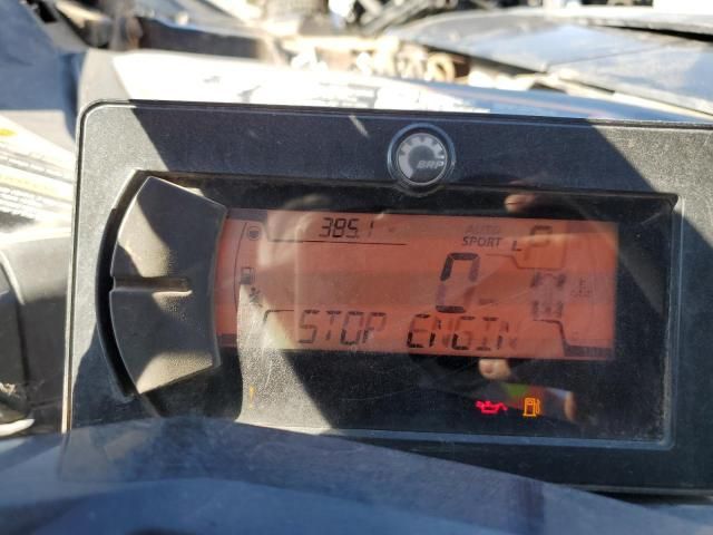 2025 Can-Am Maverick r max Utility Vehicle