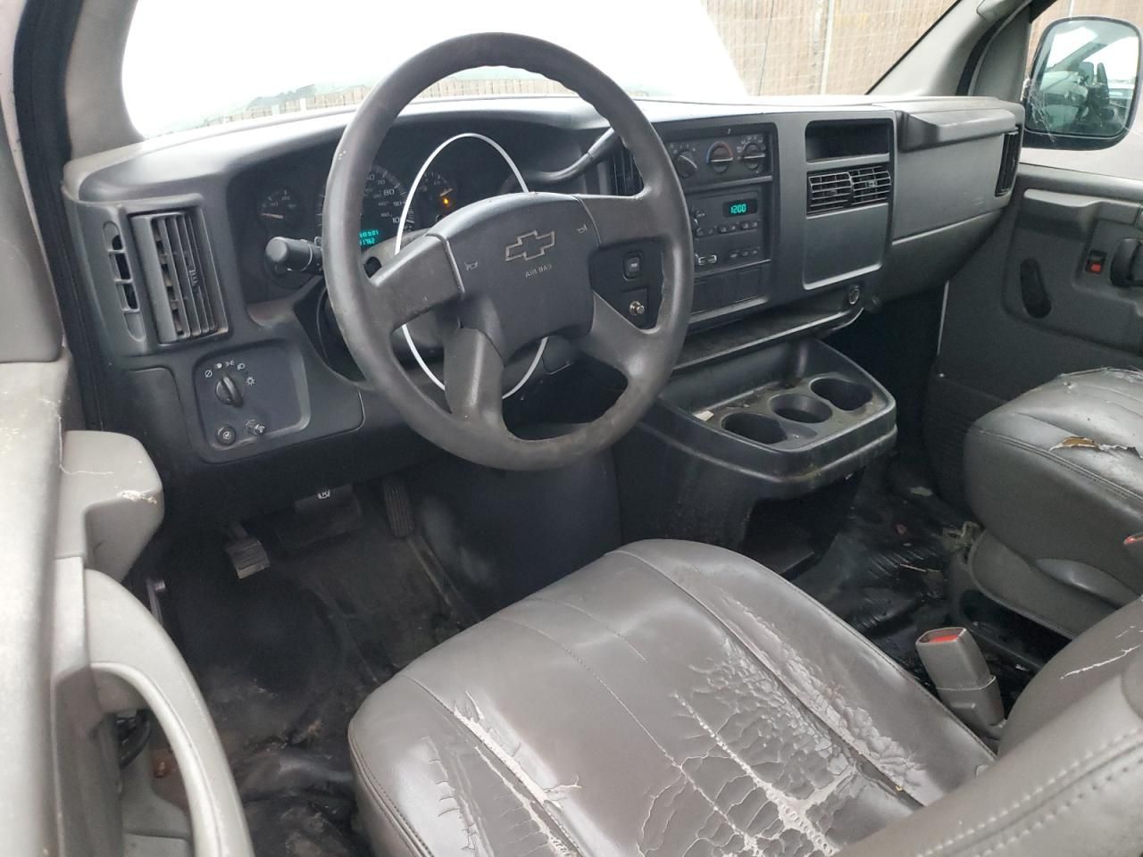 2004 Chevrolet Express Delivery Van