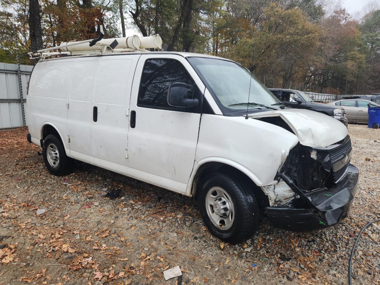 2016 Chev Express Cargo 2500 1
