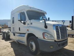 Freightliner Vehiculos salvage en venta: 2019 Freightliner Cascadia 125 Semi Truck