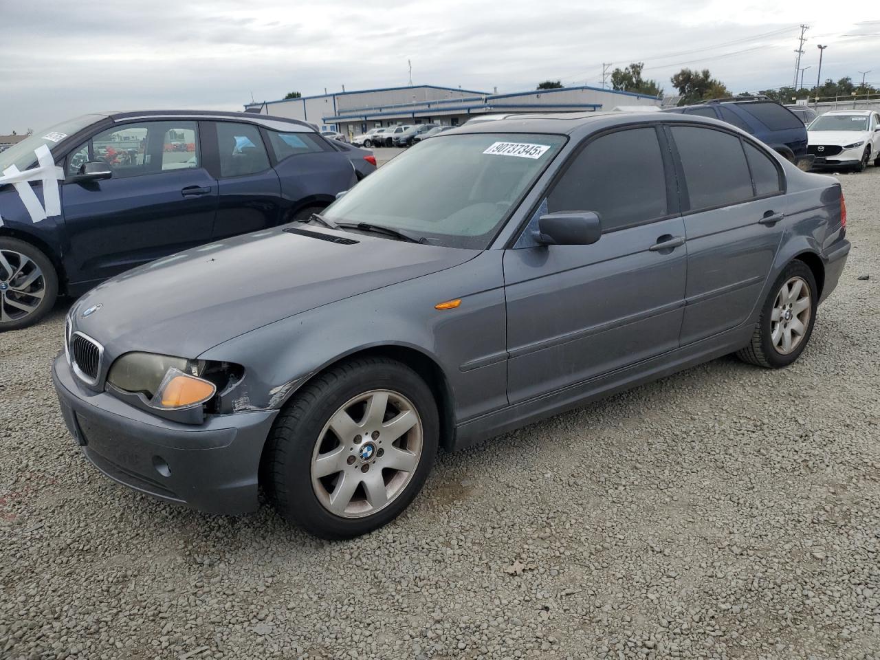 2002 BMW 325 i