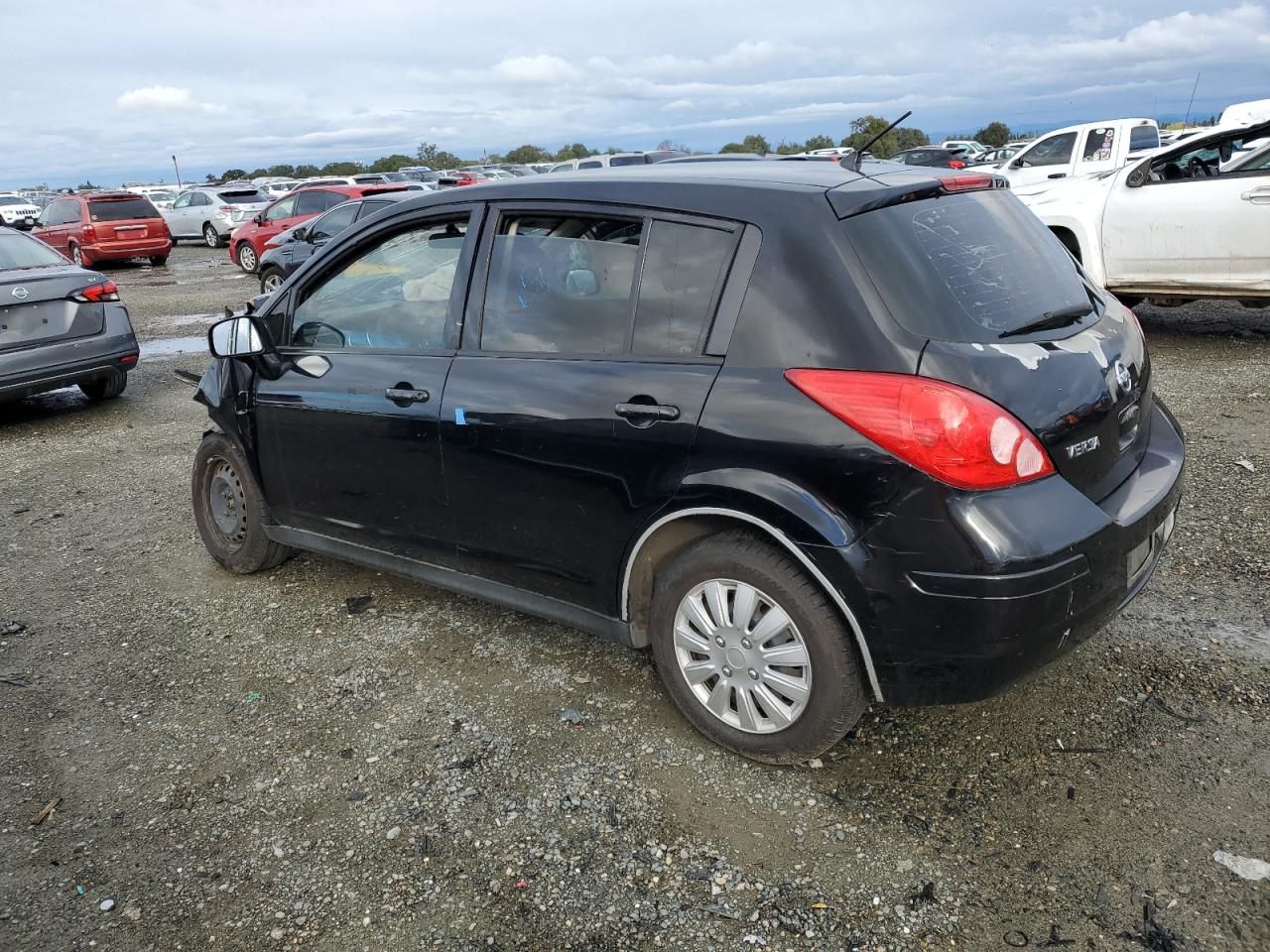 2011 Nissan Versa s