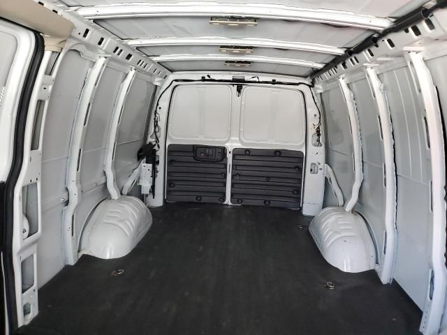 2022 Chevrolet Express G2500