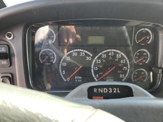 2006 Freightliner Business Class M2 BOX Truck