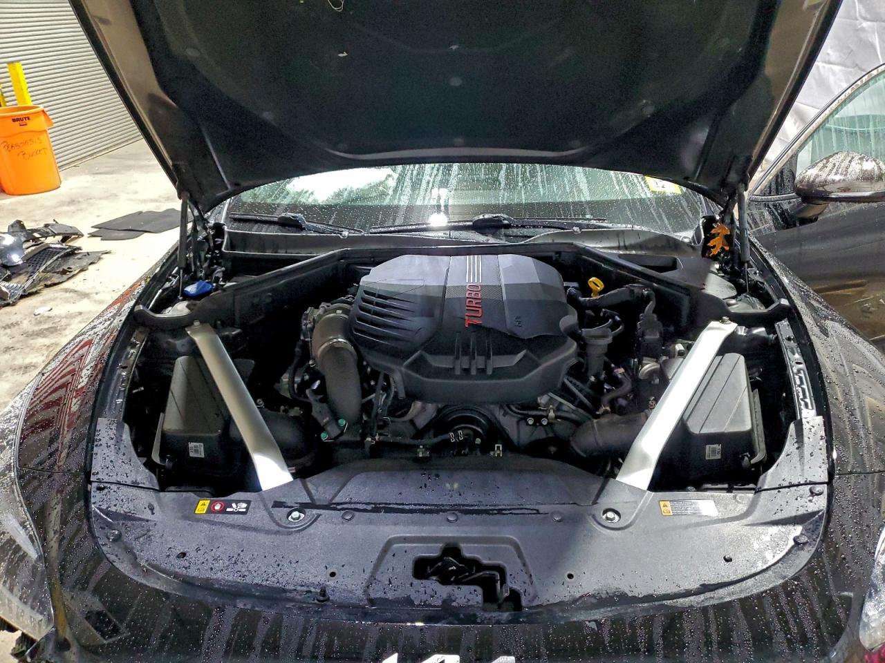 2022 KIA Stinger GT1