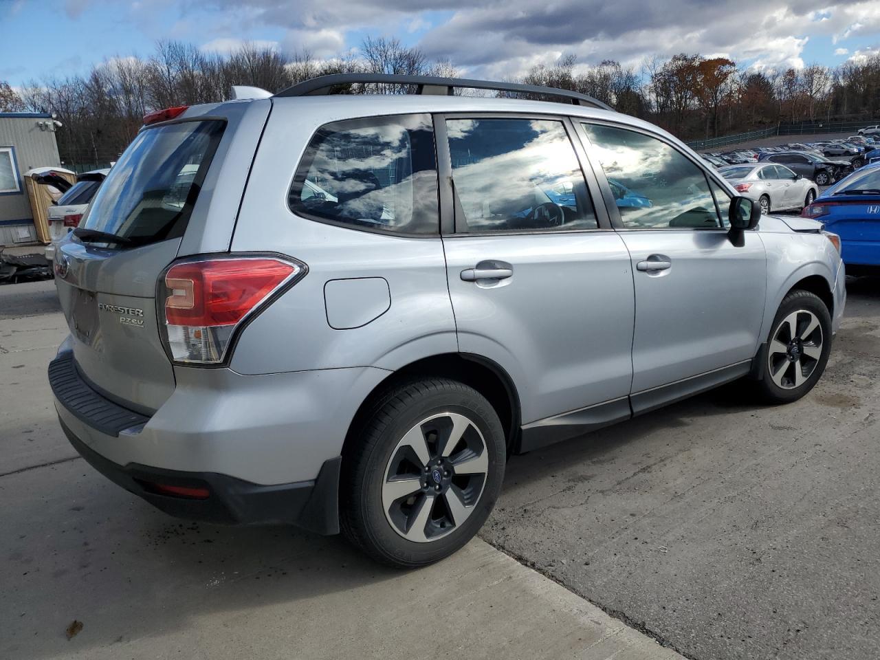 2017 Subaru Forester 2.5i