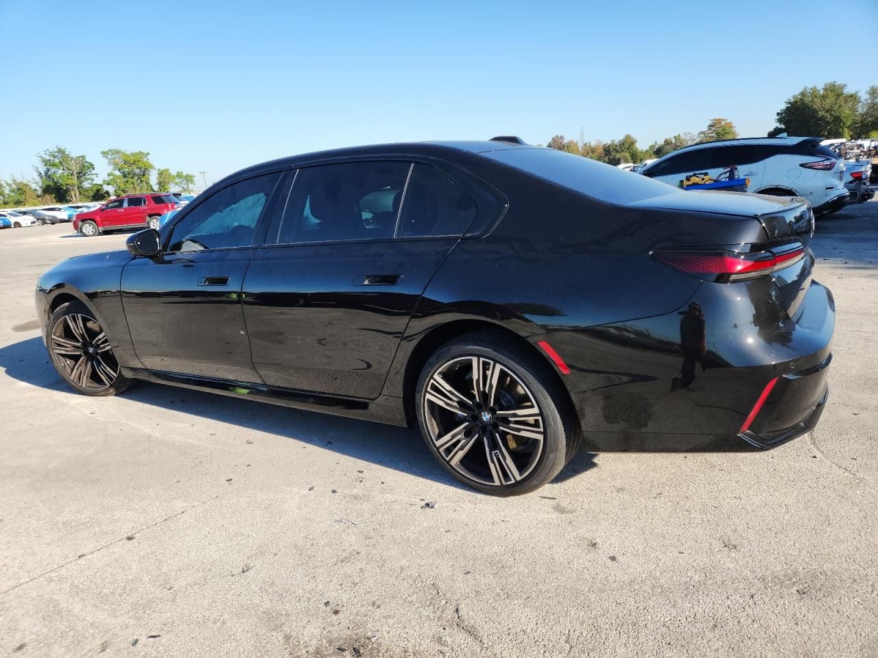 2025 BMW 740 i