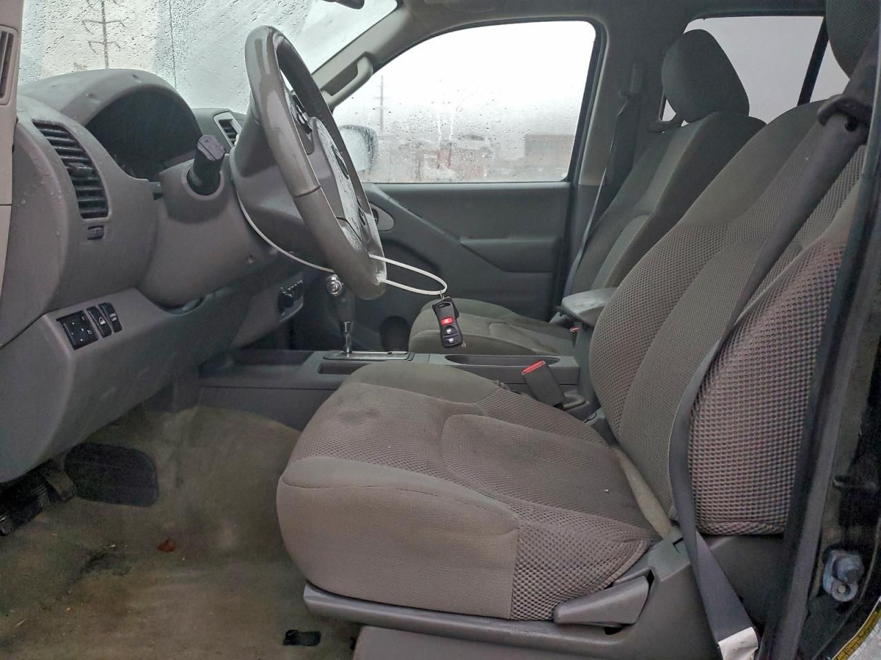 2016 Nissan Frontier s