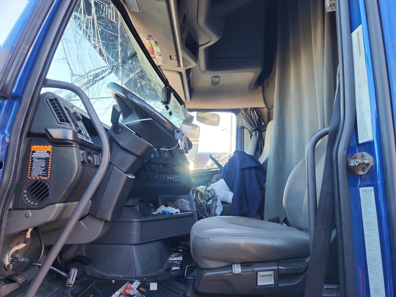 2020 Volvo VNL Semi Truck