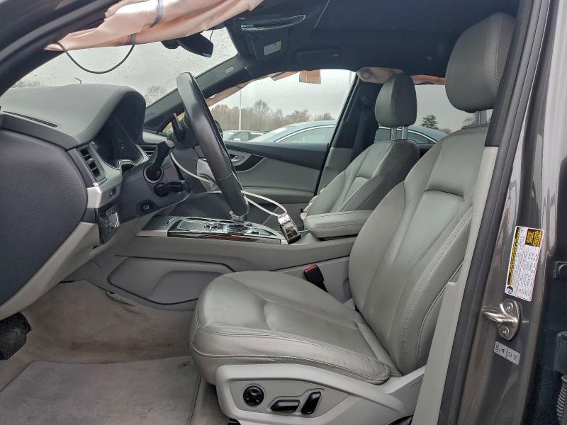 2019 Audi Q7 Premium Plus