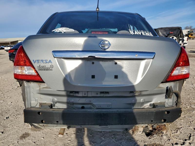 2008 Nissan Versa s