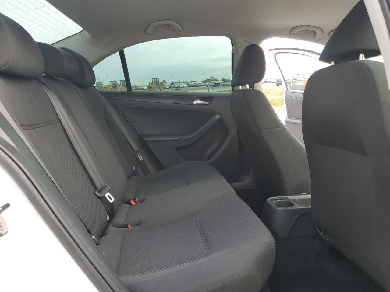 2013 Volkswagen Jetta Base