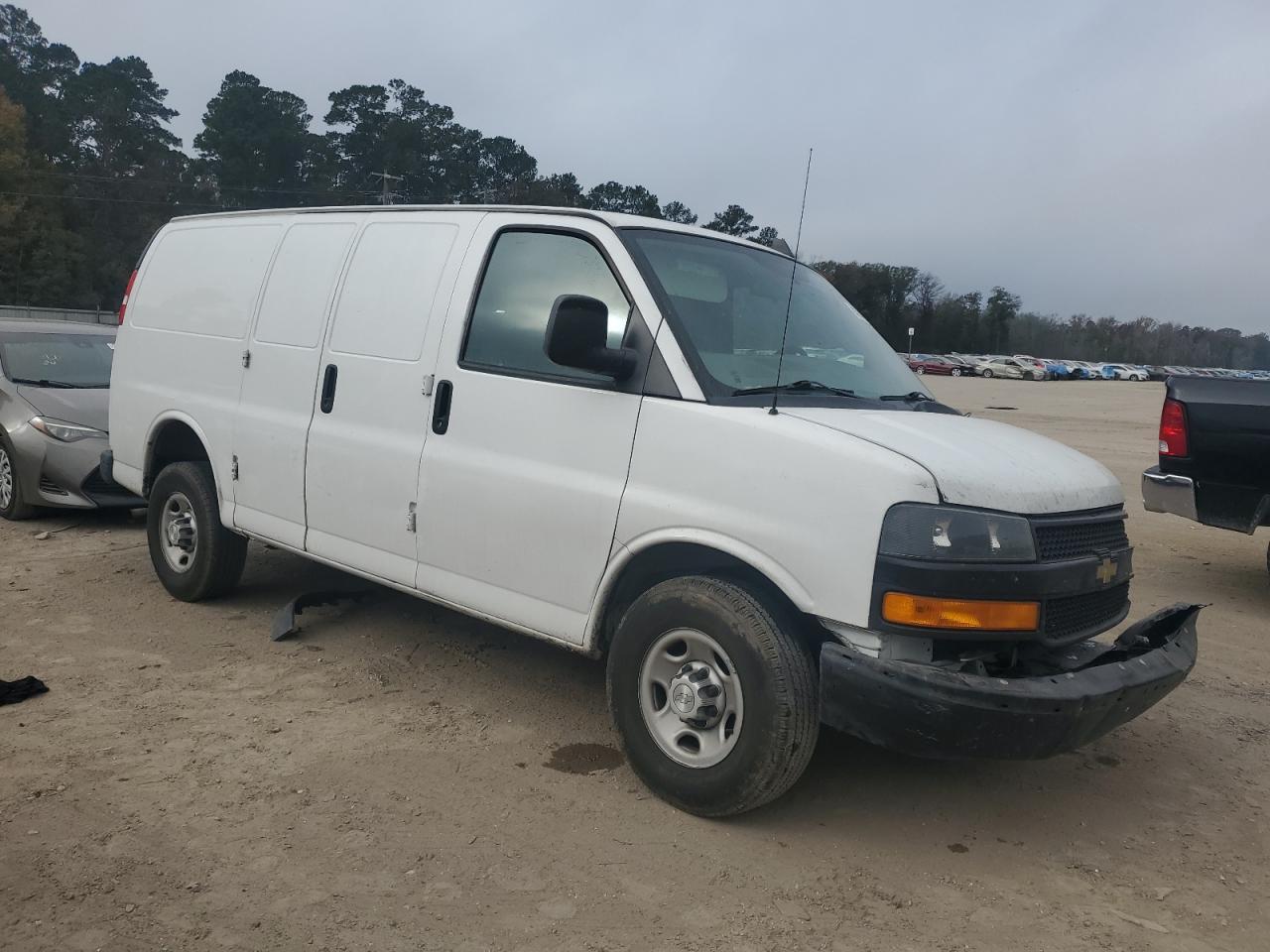 2020 Chevrolet Express 2500 Delivery Van