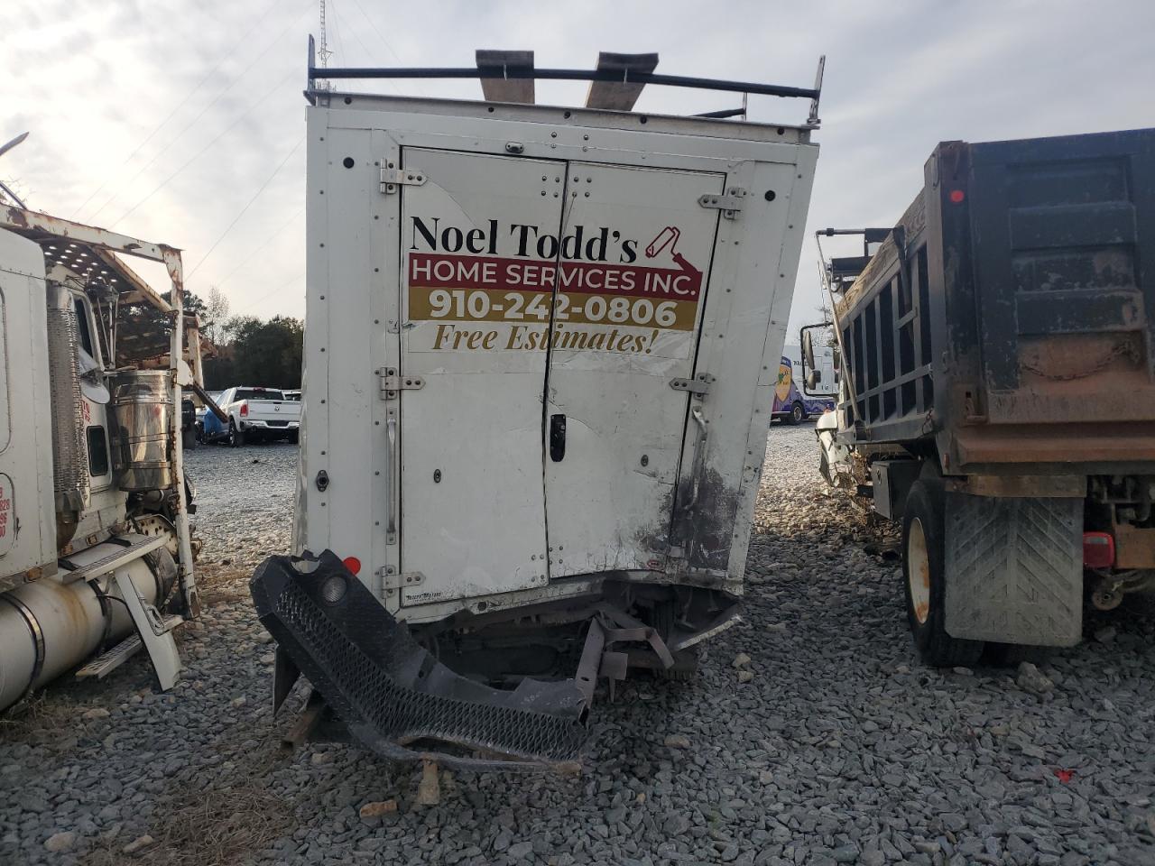 2021 Ford E-350 Utility / Service Truck