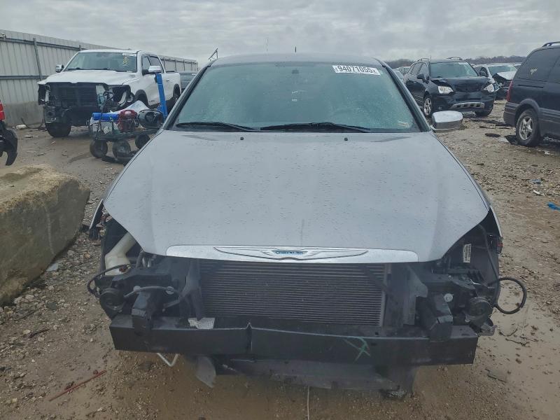 2013 Chrysler 200 Limited