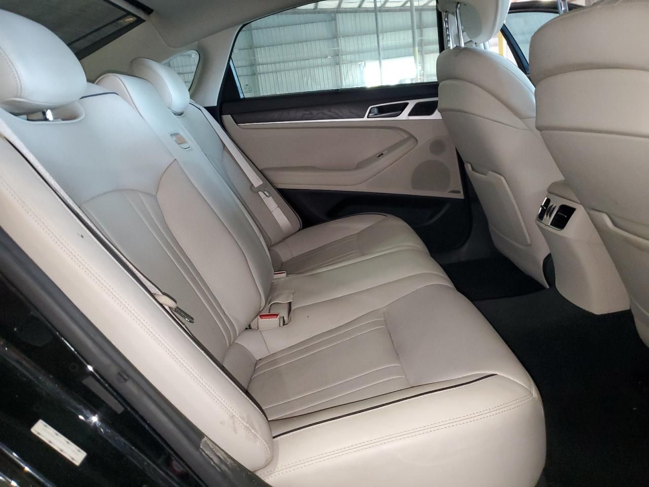 2017 Genesis G80 Base