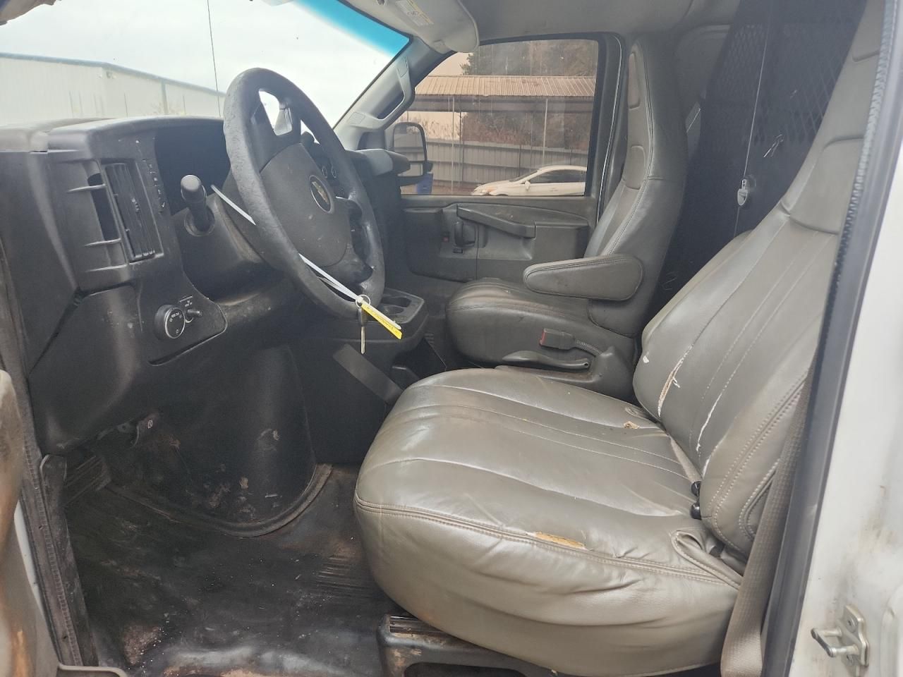 2016 Chev Express Cargo 2500 1