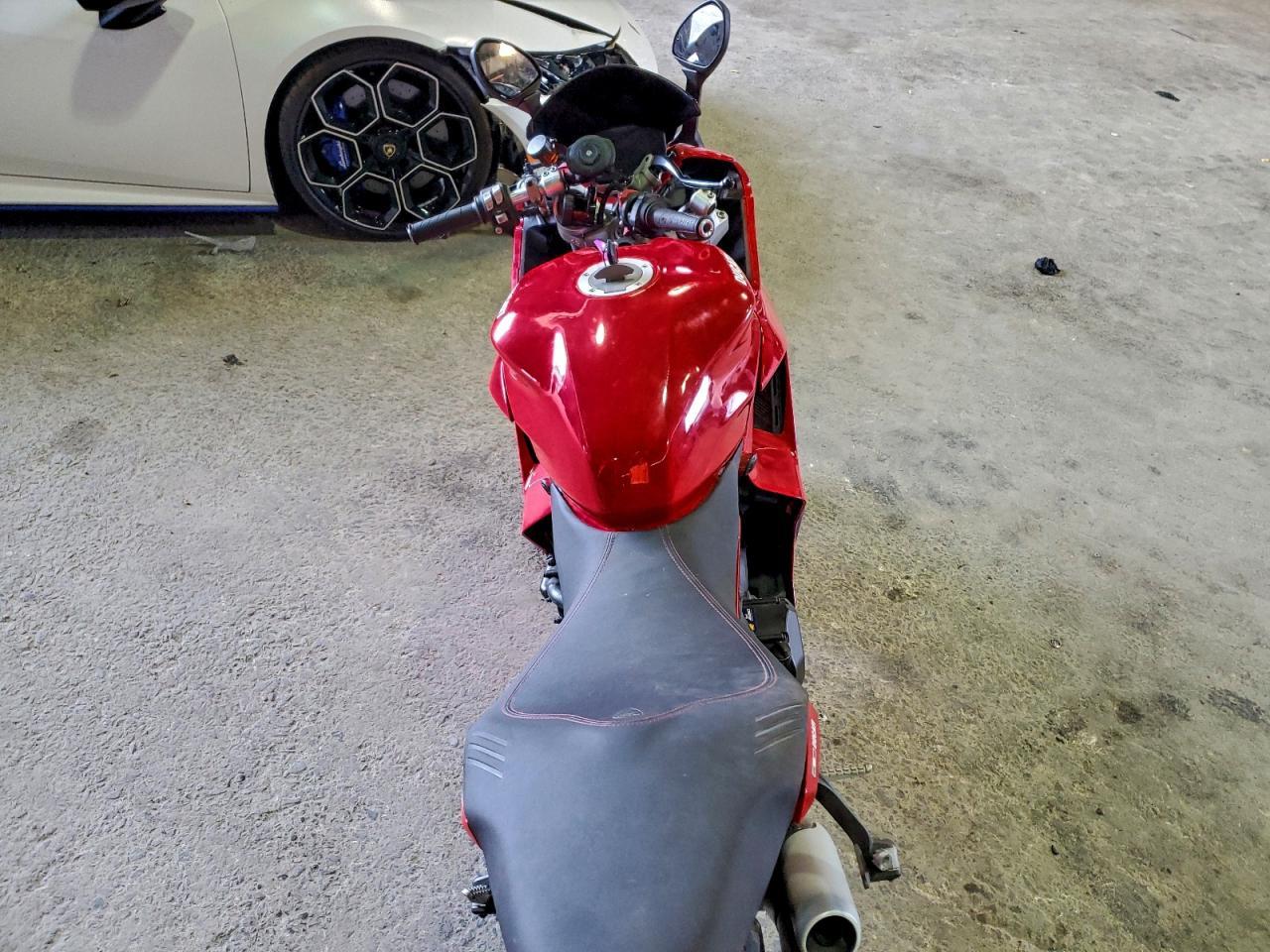2024 Ducati Supersport