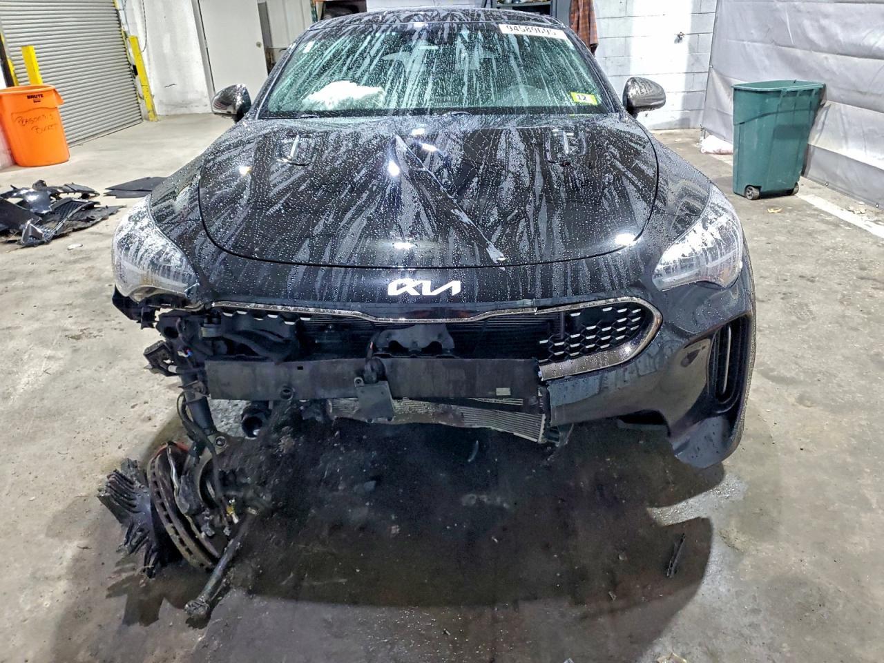 2022 KIA Stinger GT1