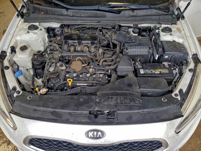 2014 KIA Cadenza Premium