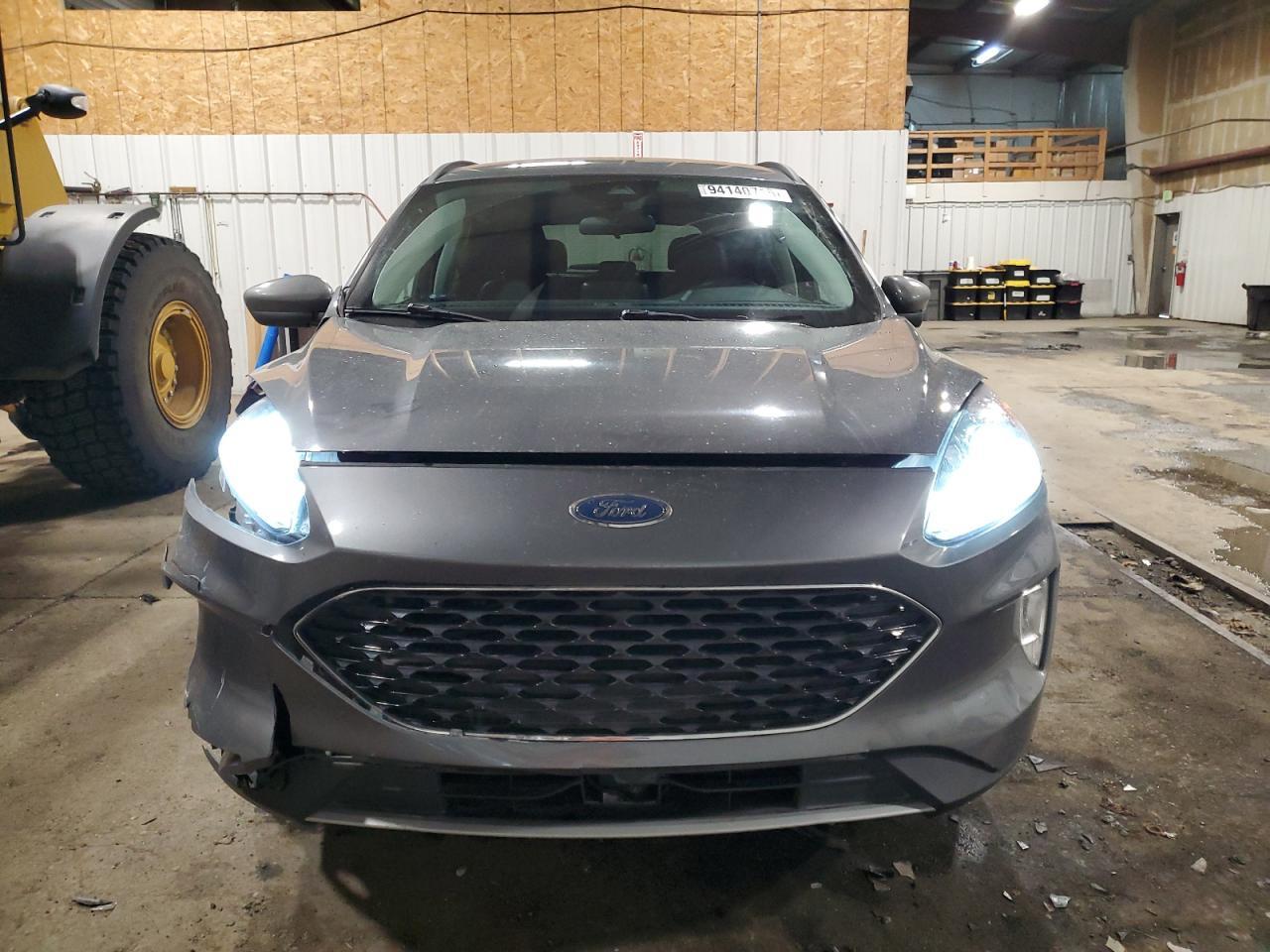 2021 Ford Escape sel