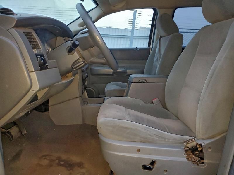 2005 Dodge Durango slt