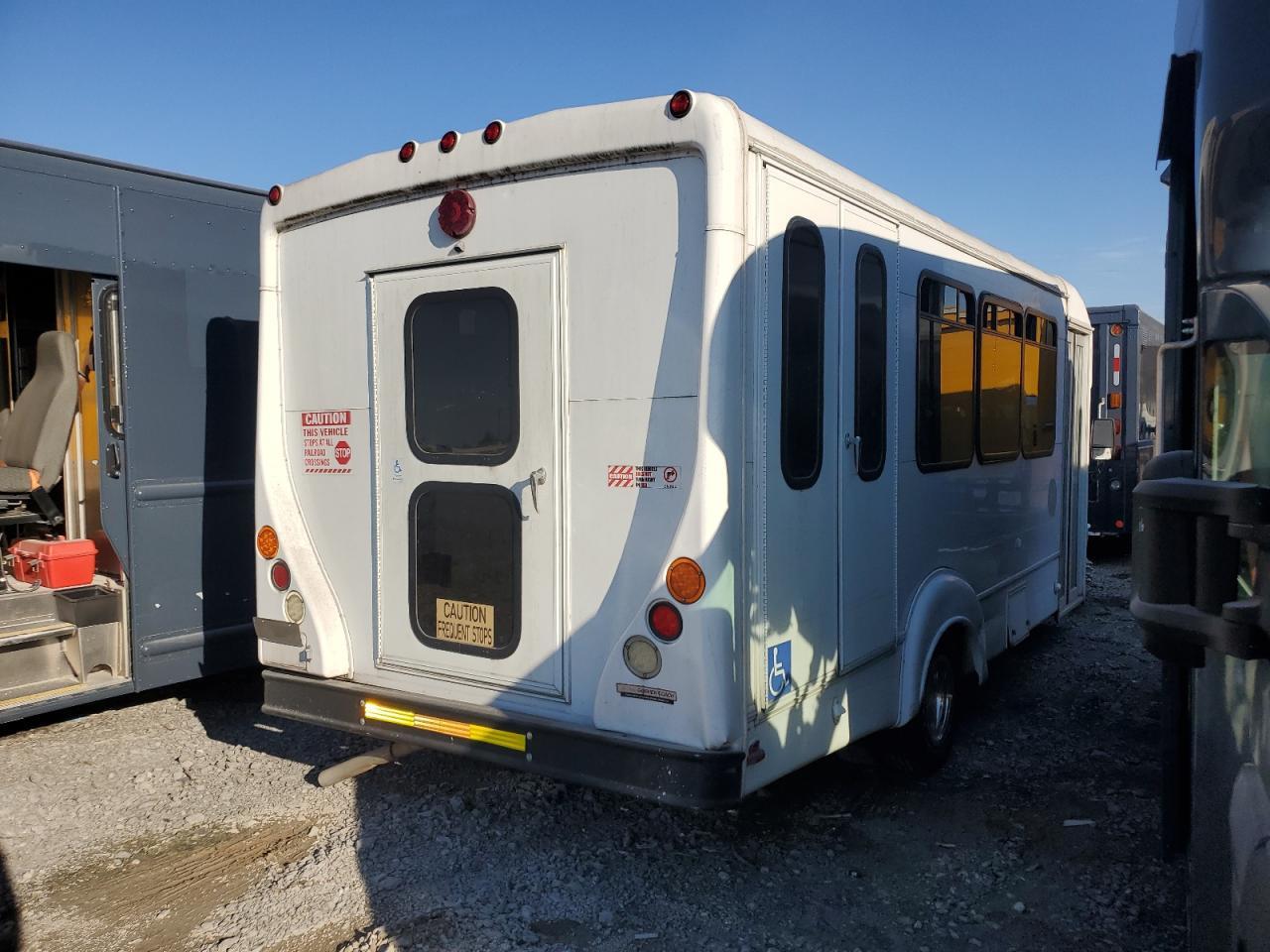 2016 Ford E450 Shuttle Bus