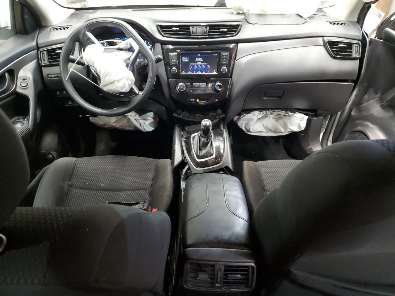 2020 Nissan Rogue Sport s