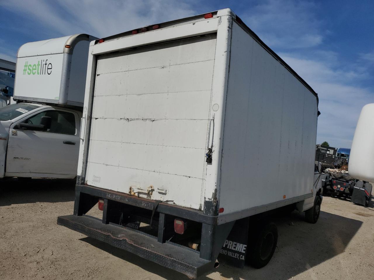 2003 Chevrolet Express BOX Truck