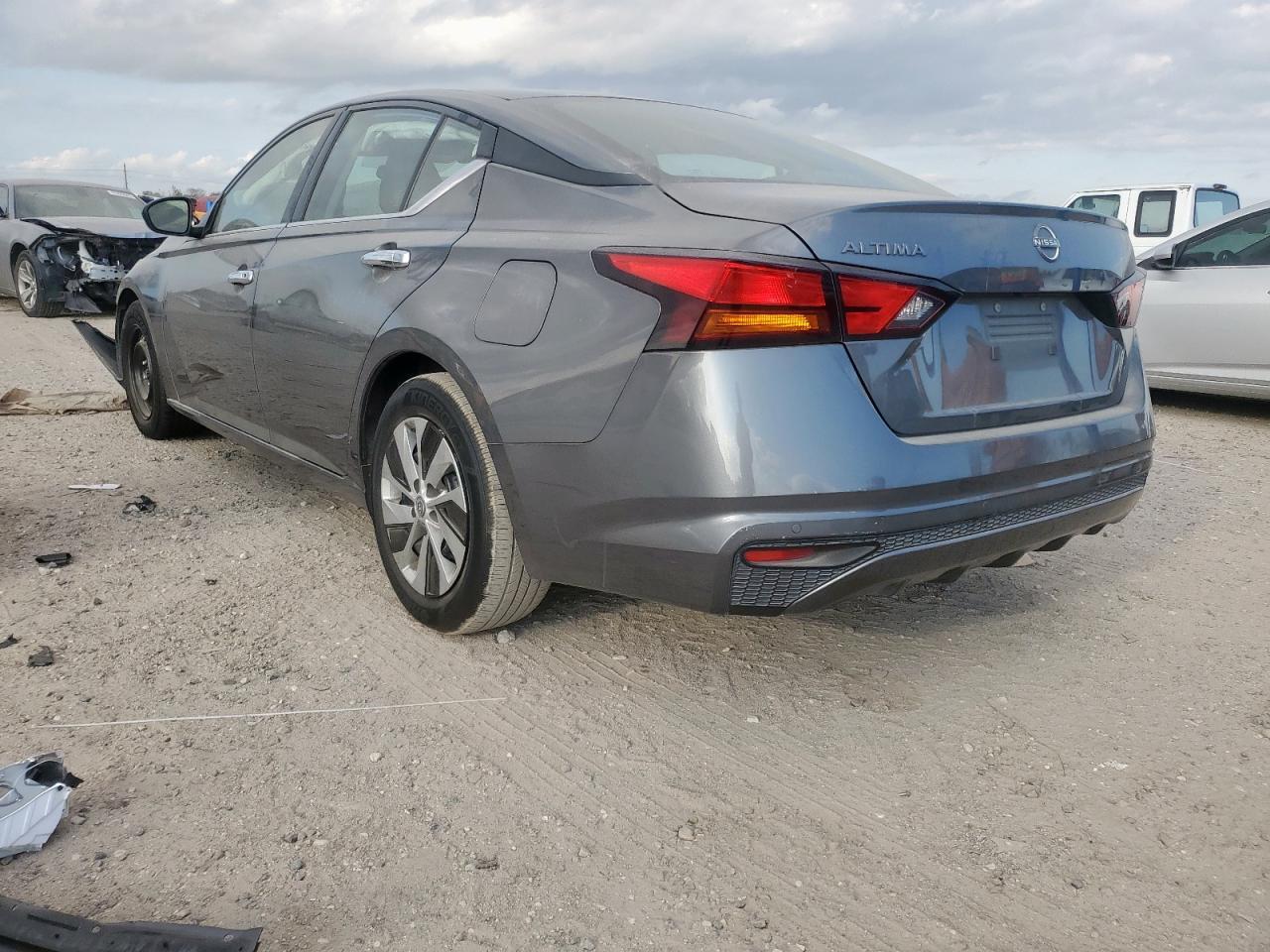 2024 Nissan Altima s