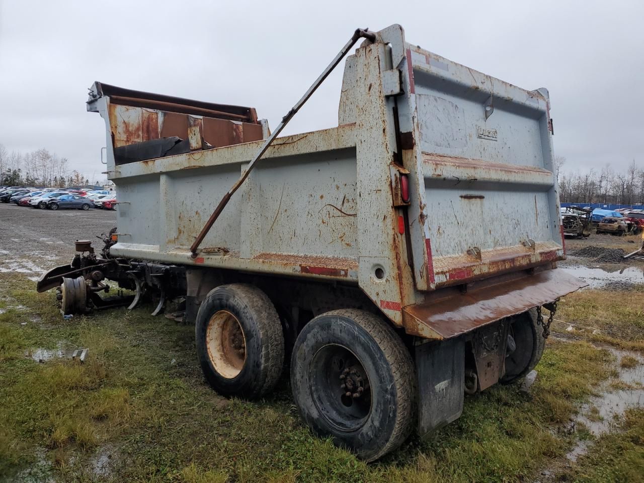 2004 Sterling LT 9500