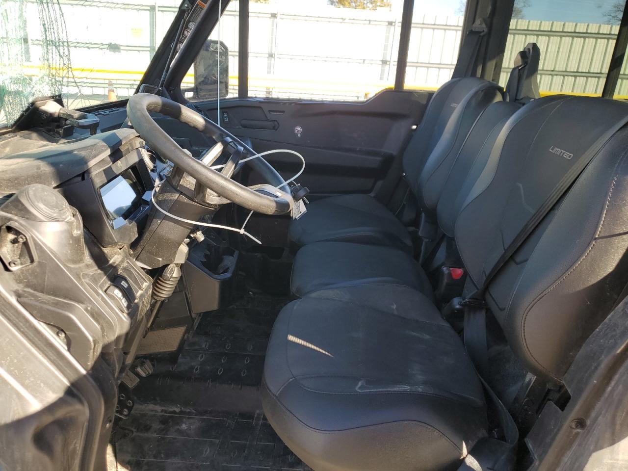 2025 Can-Am Defender Max Limited Utility Vehicle