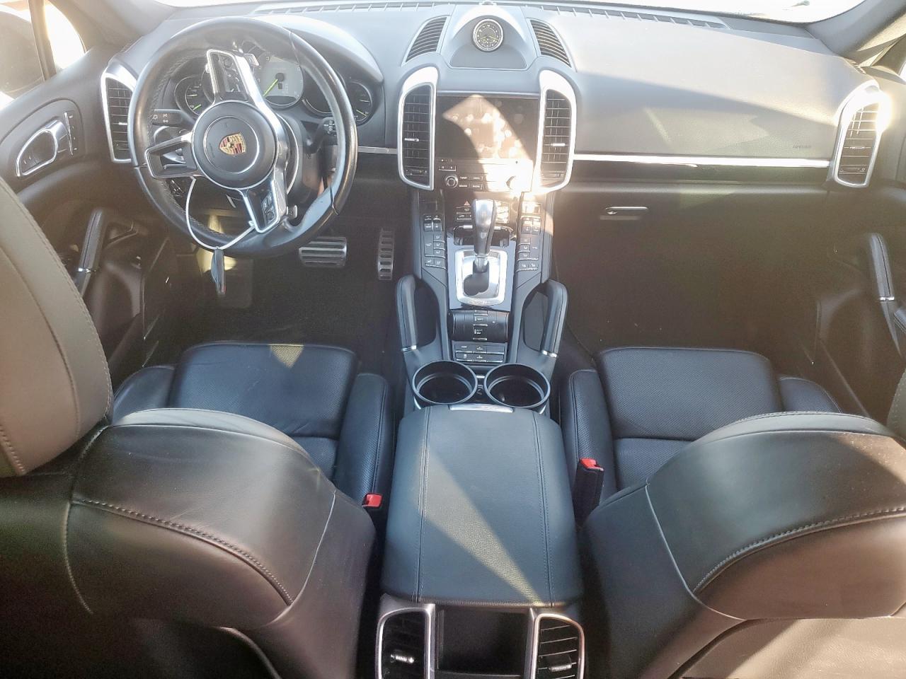 2017 Porsche Cayenne se Hybrid Platinum