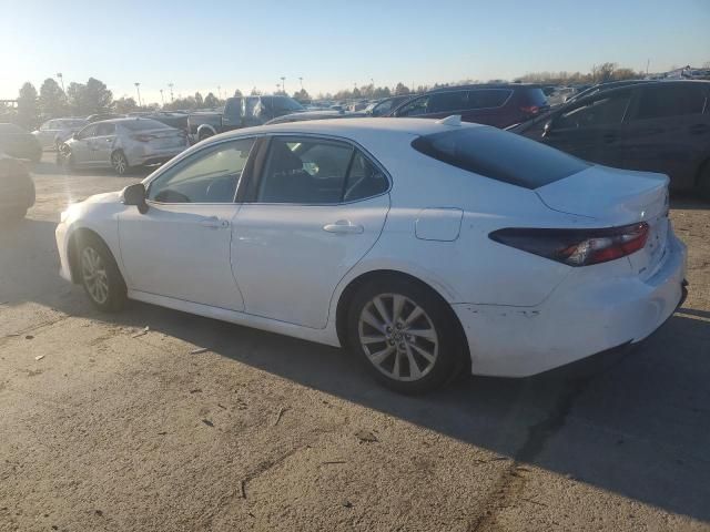 2021 Toyota Camry le