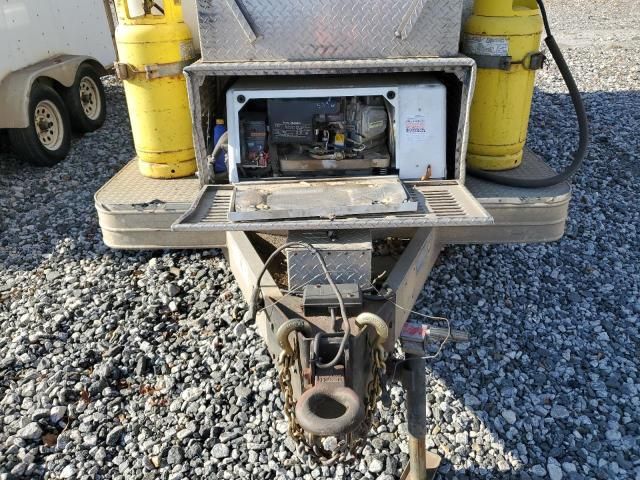 2004 Featherlite Mfg Inc 2004 Featherlite 1627 Fiber Optic Splicing  Traile