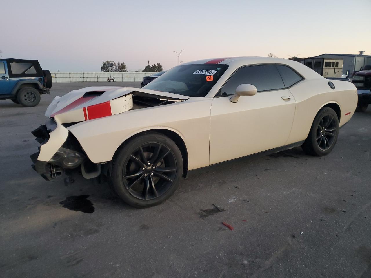 2016 Dodge Challenger sxt