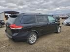 2014 Toyota Sienna l 7-passenger