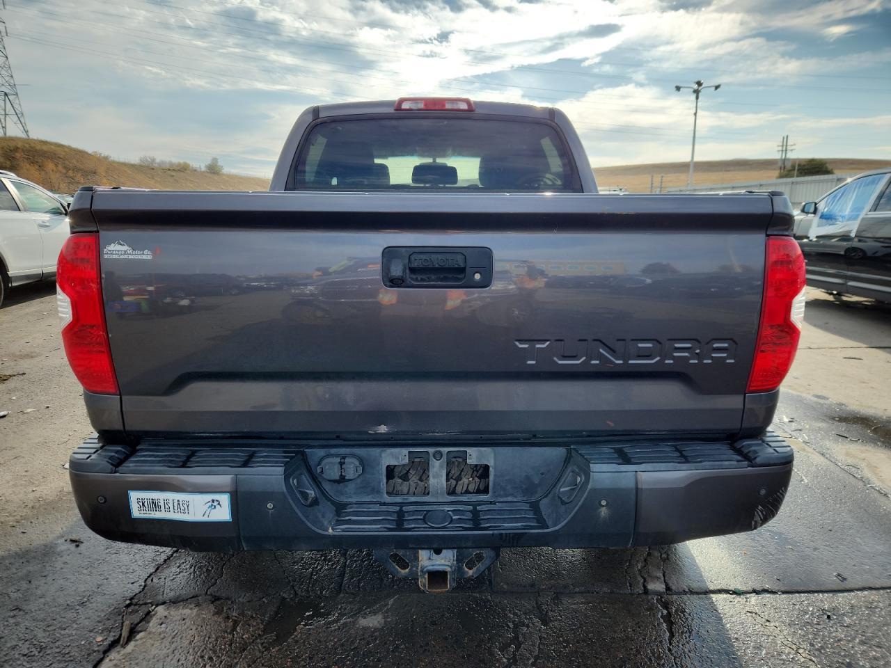 2017 Toyota Tundra SR5