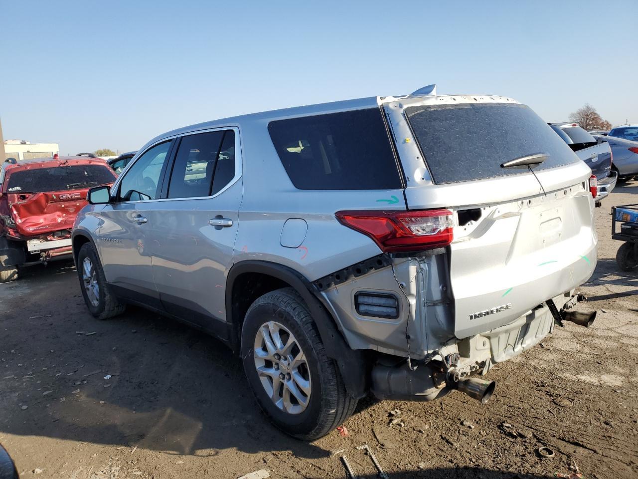 2019 Chev Traverse ls