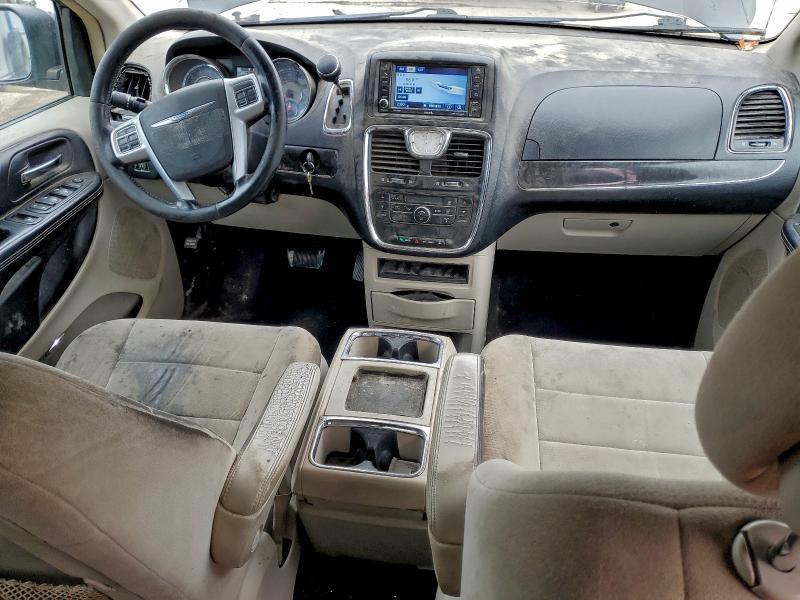 2012 Chrysler Town & Country Touring